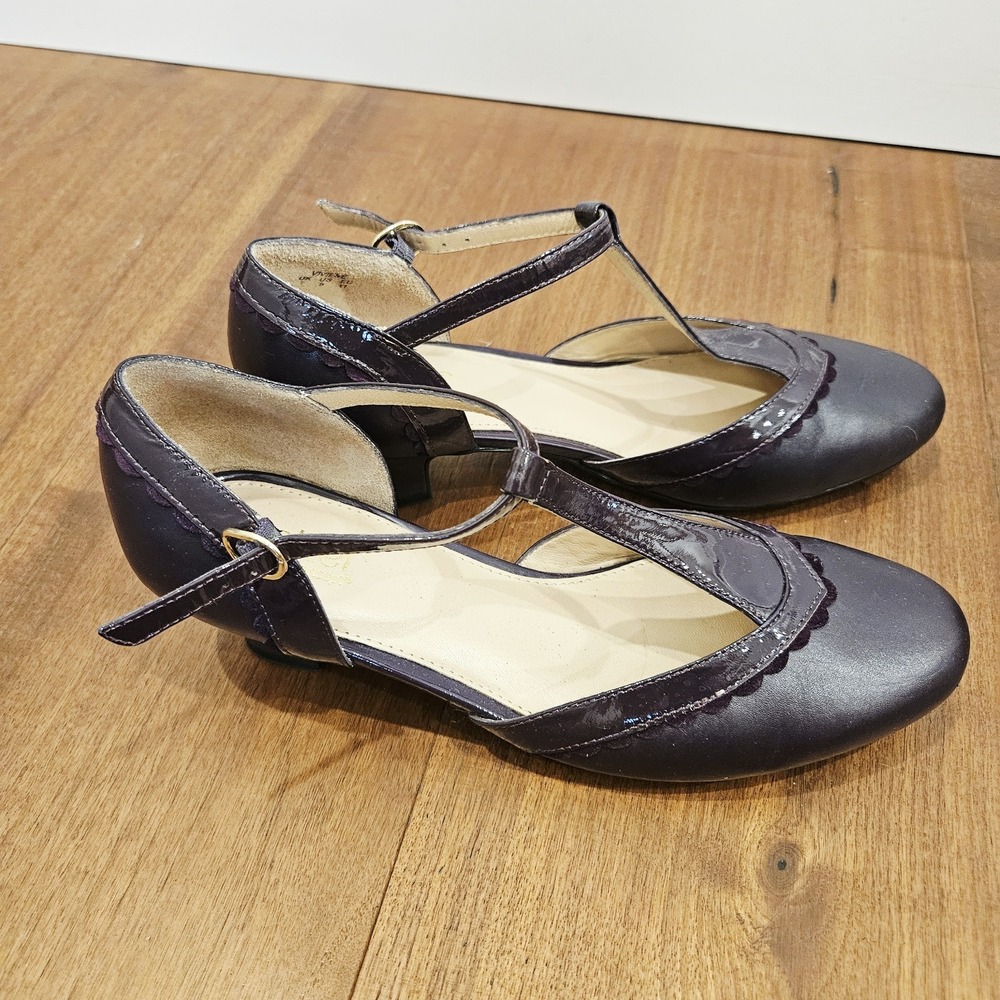 Hotter Plum Leather T-Strap Mary Jane Heel Pumps Scalloped Trim US 9